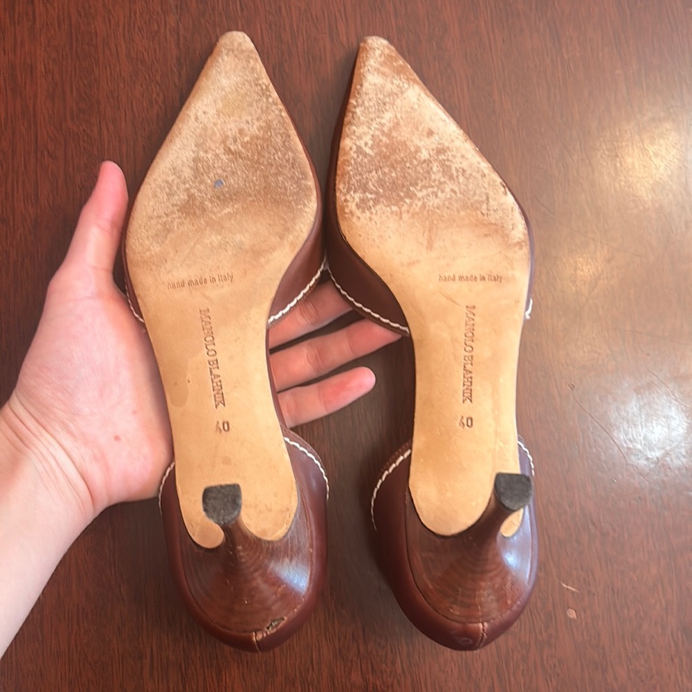 Manolo Blahnik Brown Leather Heels with Pointed Toe- Excellent Condition. - Picture 5 of 7